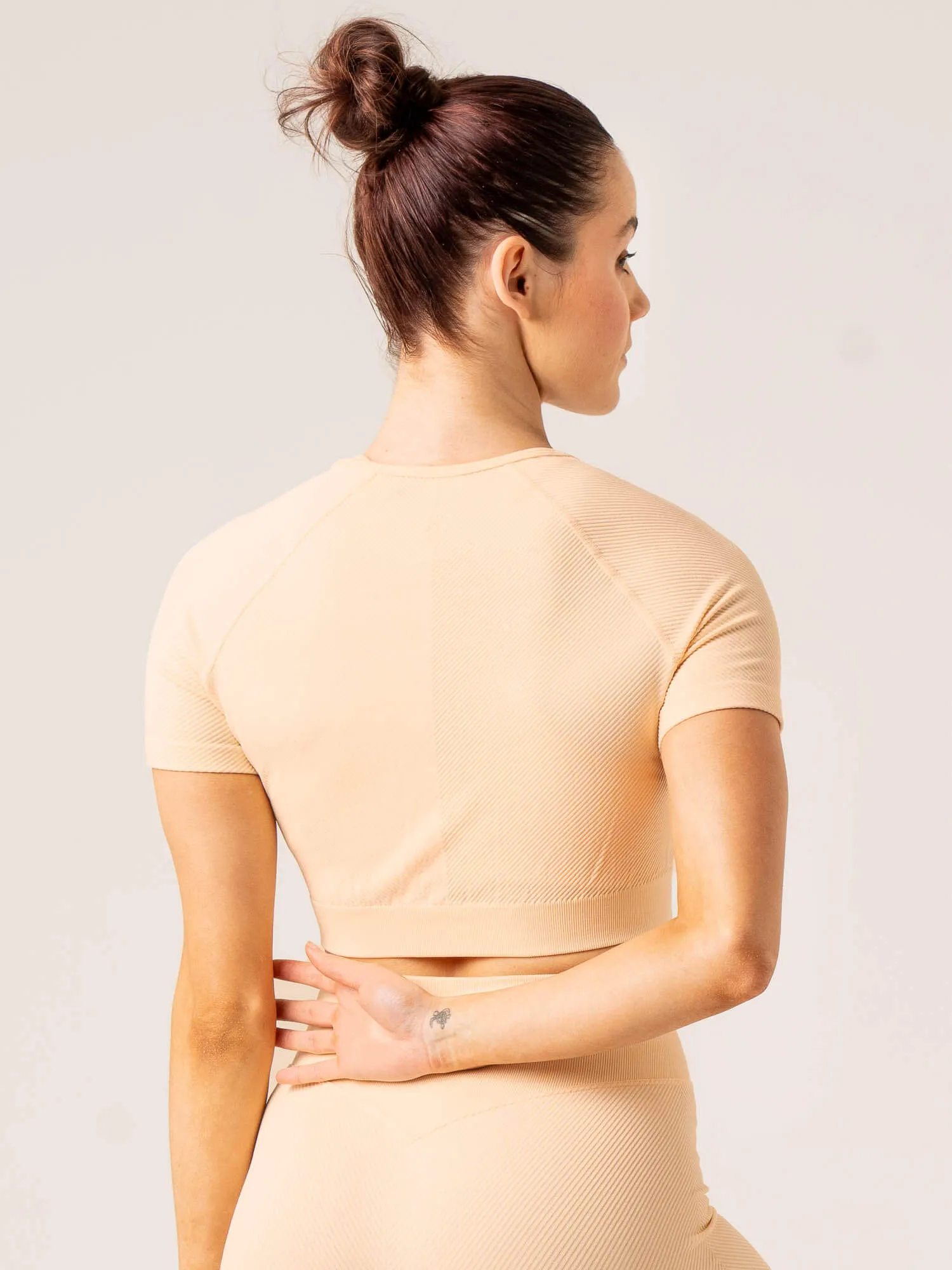 Circuit Rib Seamless T-Shirt - Peach Sorbet