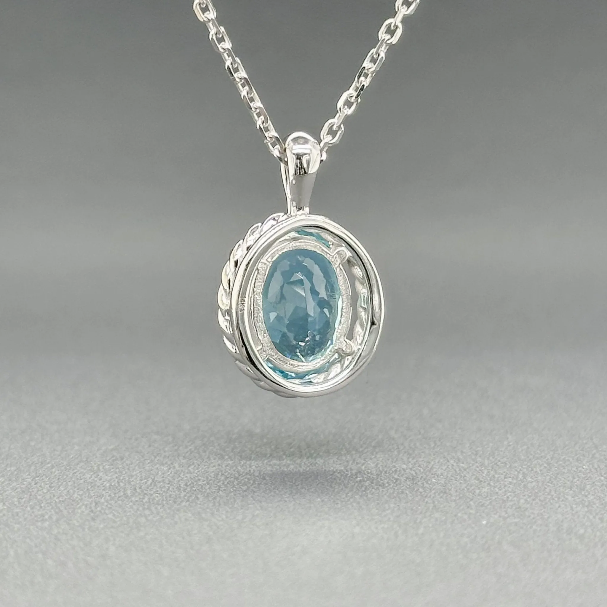 Estate 14K W Gold 4.57ct Aquamarine Pendant