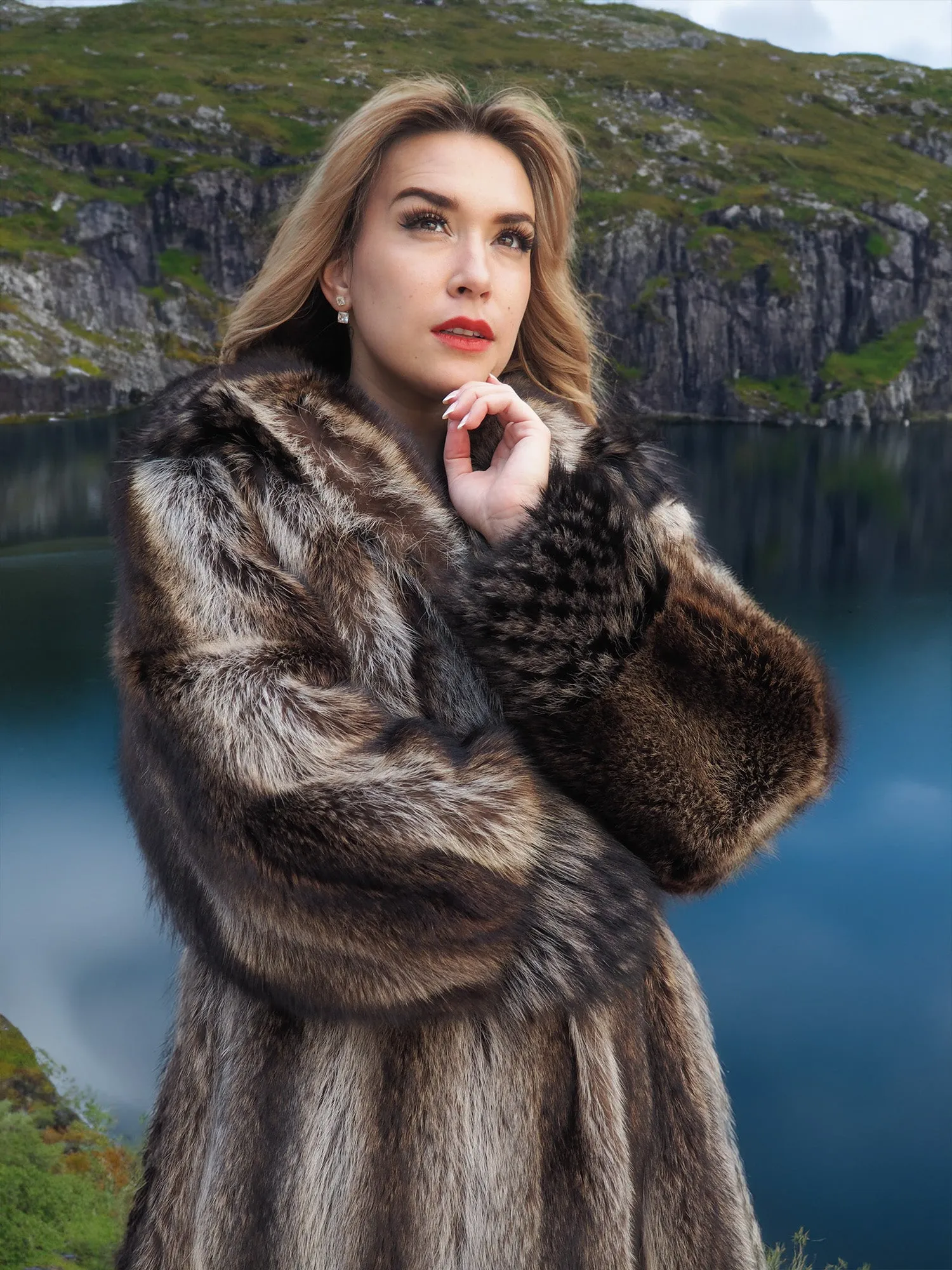 Raccoon Fur Coat Coats Silver Fox Cape Design By Renfrew M/L