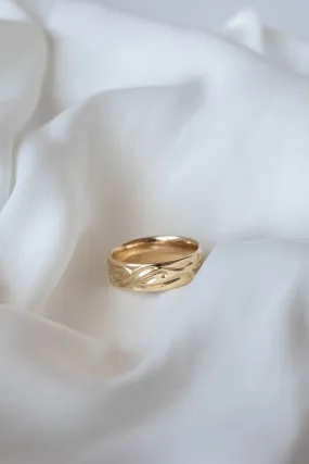 READY TO SHIP: Infinity wedding band in 14K yellow gold, RING SIZE 8 US