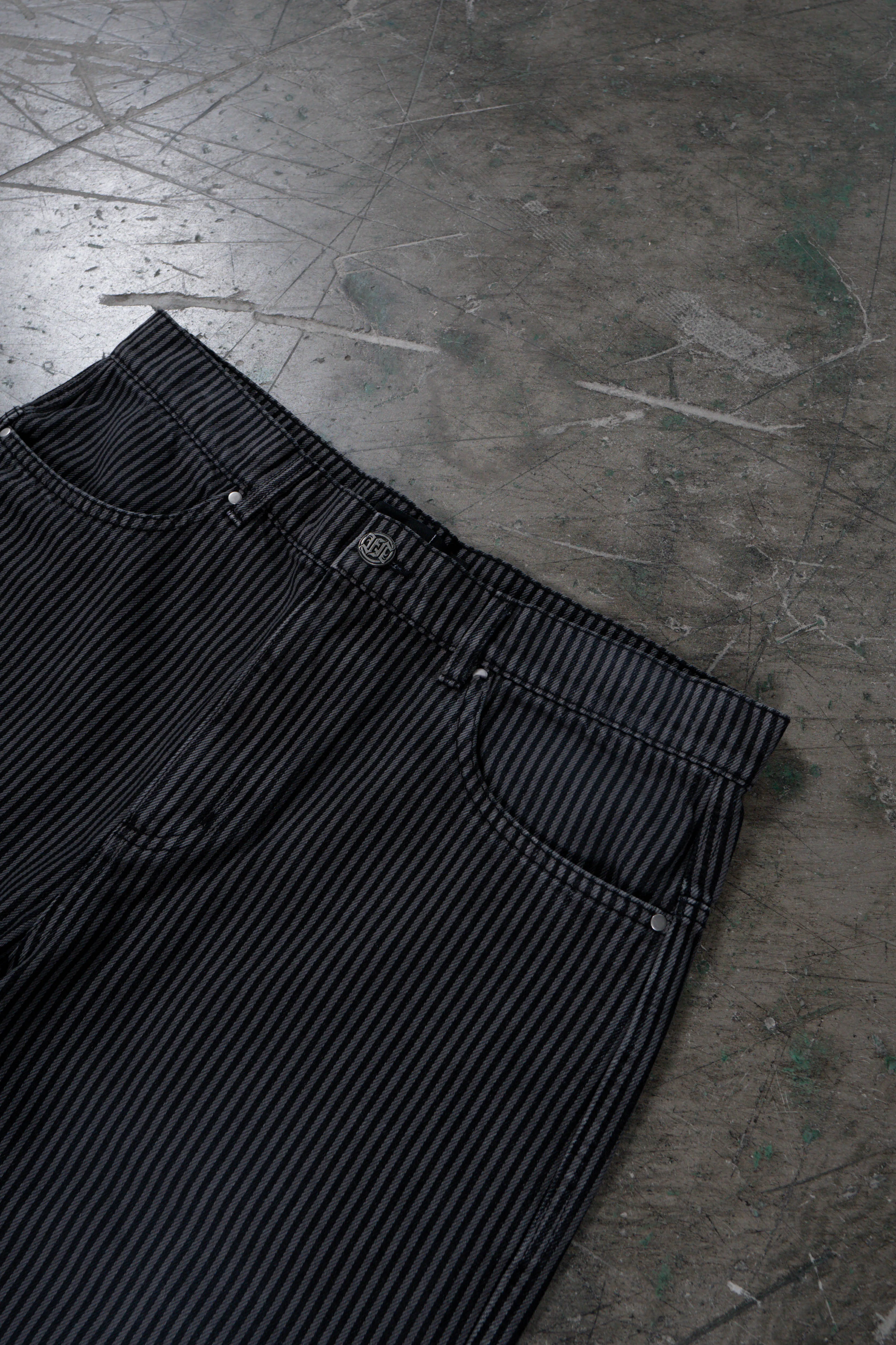 STRIPES GREY/BLACK DENIM